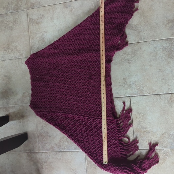 Burgundy Poncho - Picture 7 of 7